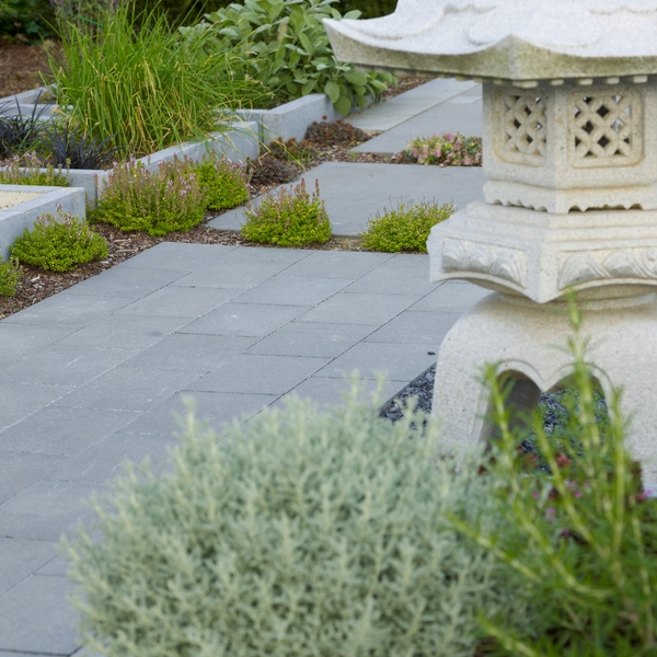Application image for Brede inrit en rustgevende tuin